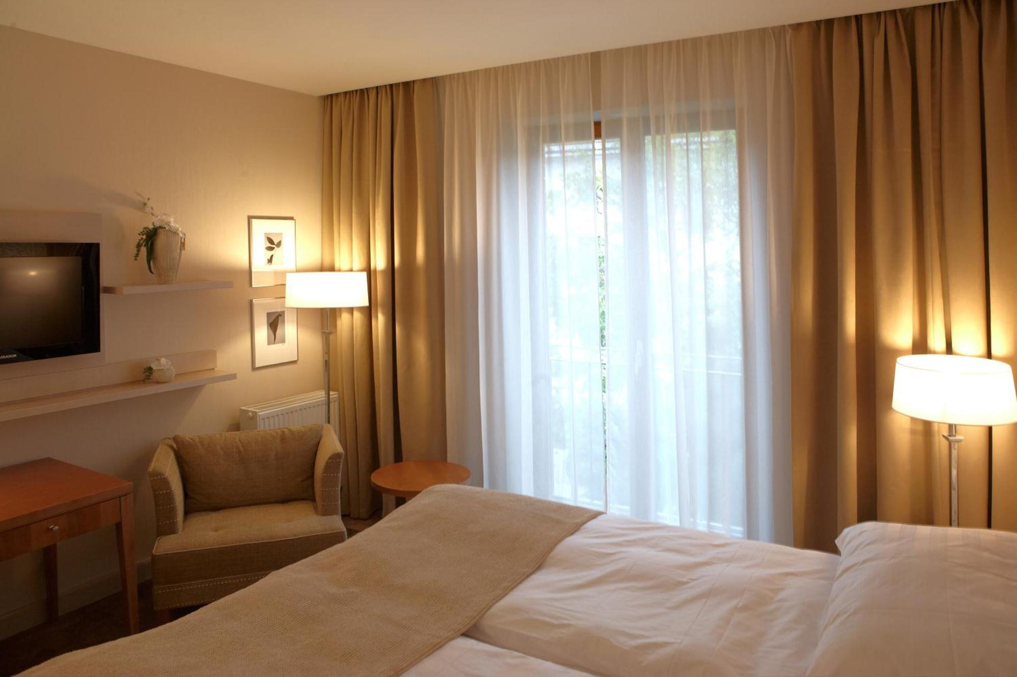 Hotel Ambassador Kosice Exterior photo