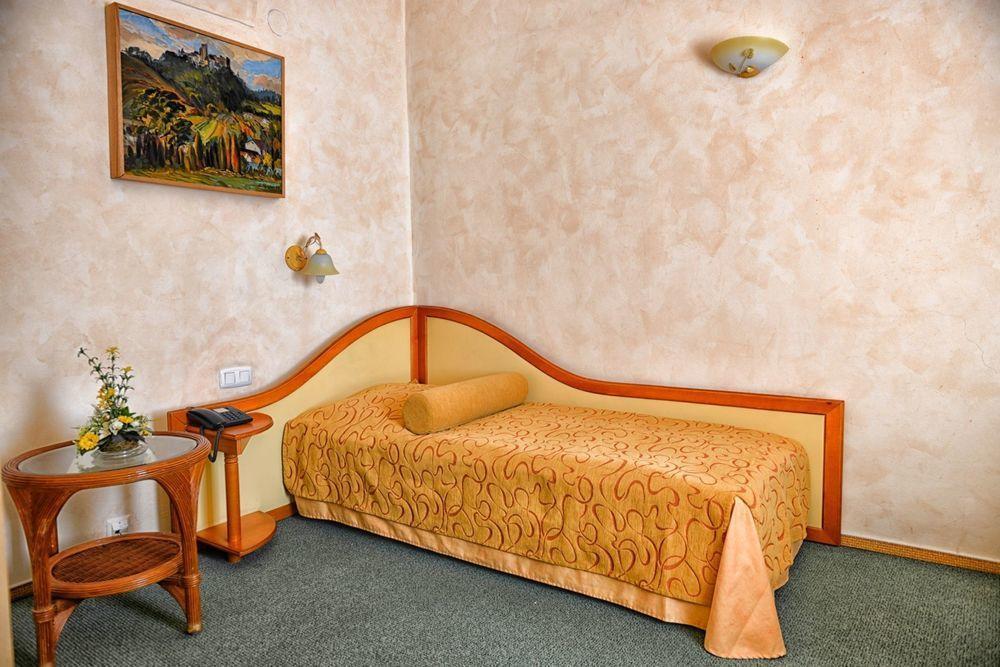 Hotel Ambassador Kosice Exterior photo