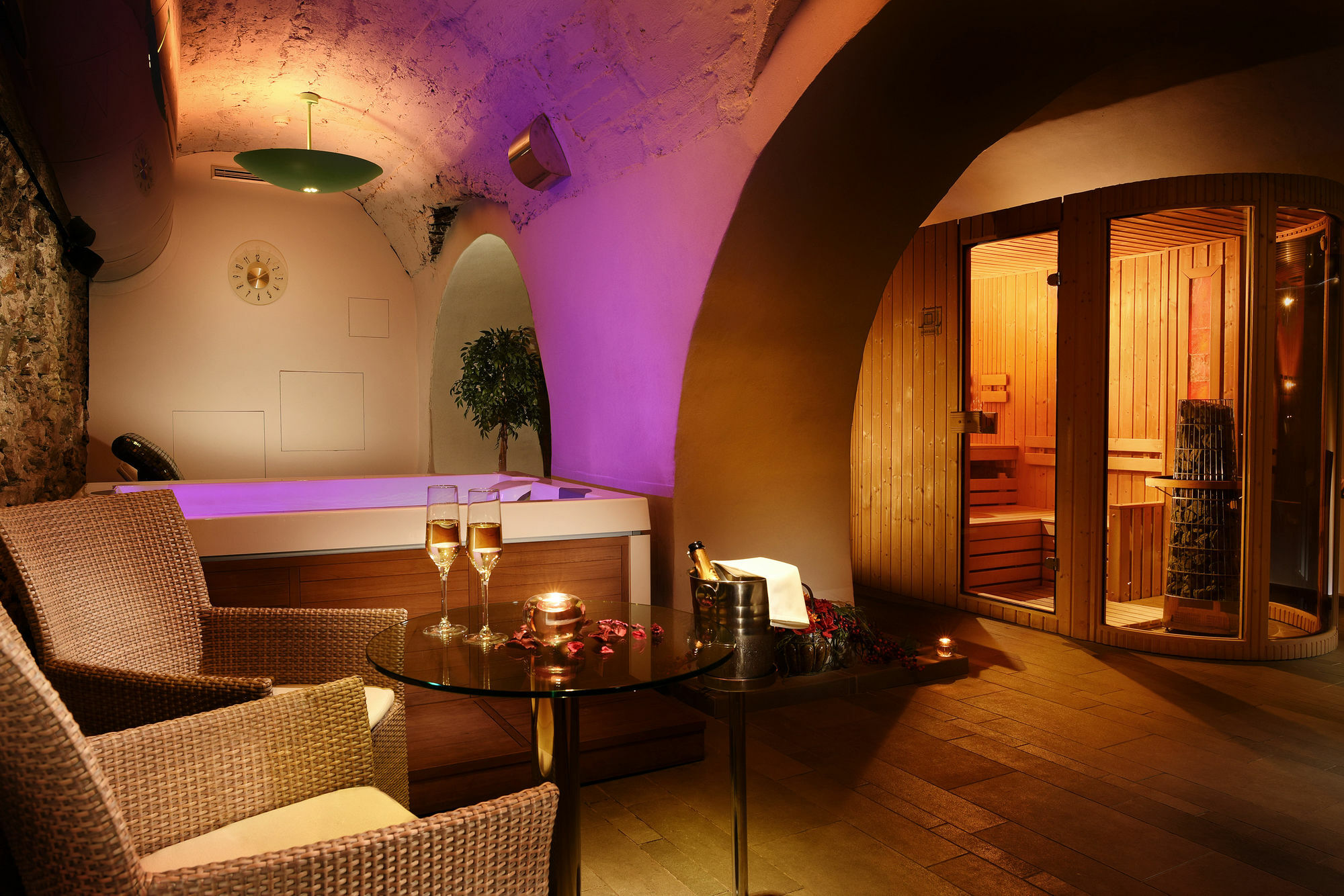 Hotel Ambassador Kosice Exterior photo